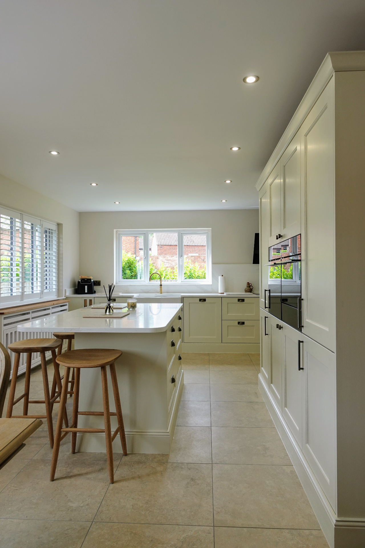 In-frame shaker kitchen by Luxe Kitchen Designs